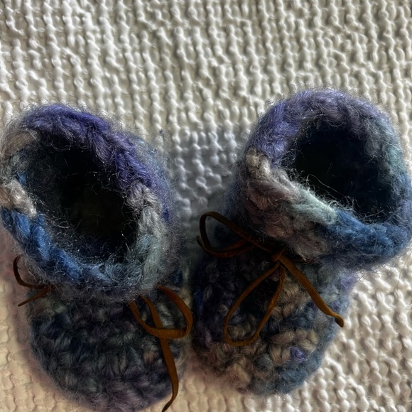 Padraig Chunky Knit Toddler Baby 5” Booties in Blues Handcrafted Wool Slippers - Picture 3 of 7